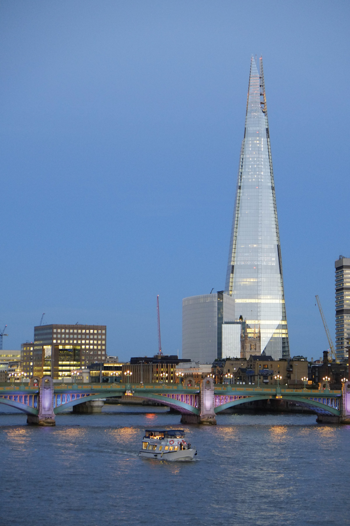 Renzo Piano Building Workshop, The Shard, London Bridge Tower and London Bridge Place, London, 2012 Photo © William Matthews © RPBW