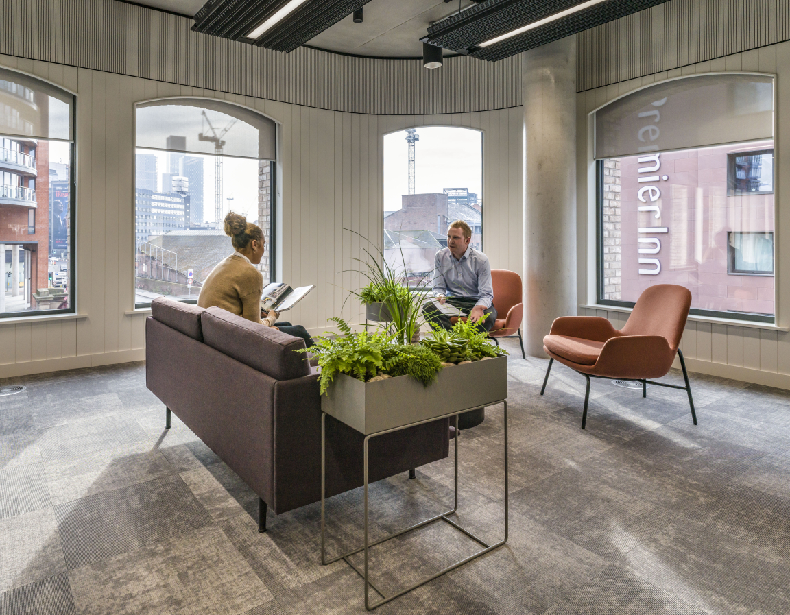 Live planting reflects the importance of biophilic design within the workplace.