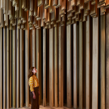 The Sclera segment in its entirety at the Design Museum as part of the David Adjaye: Making Memory exhibition. Images courtesy of American Hardwood Export Council and Sir David Adjaye. Photography by Ed Reeve.